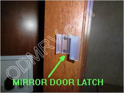 Mirror Door Latch 31-1490 - Click Image to Close