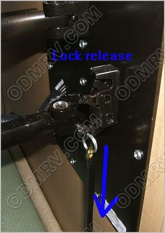 LCD TV Articulating Arm Mount 512352
